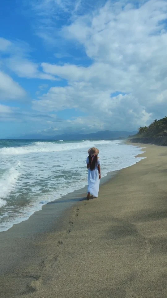 🌴 Vive un Sueño Natural a la Orilla del Mar 🌊  Disfruta en Playa Los Ángeles de acogedoras habitaciones, deliciosa gastronomía local en el corazón del Caribe colombiano y del mundo.  Te estamos esperando. ¡Reserva ahora mismo! ✨  📲 Info & Reservas: 3104754933
🌐 www.playalosangeles.com
🌅 Km. 33.2 vía Santa Marta - Riohacha
🏷️. RNT21021 
.
.
.
.
.
.
.
📸 @sutachang
#PlayaLosAngeles #LosAngelesSpa #SantaMarta #Magdalena #Colombia #CaribeColombiano #Naturaleza #Spa #Paraíso #Relax  #Hamacas #Playa  #Travel  #ViajaPorColombia #ViajandoPorColombia #Turismo #VivirUnSueñoNatural #TurismoComunitario  #BellezaNatural #Vacaciones #ParqueTayrona #SierraNevada